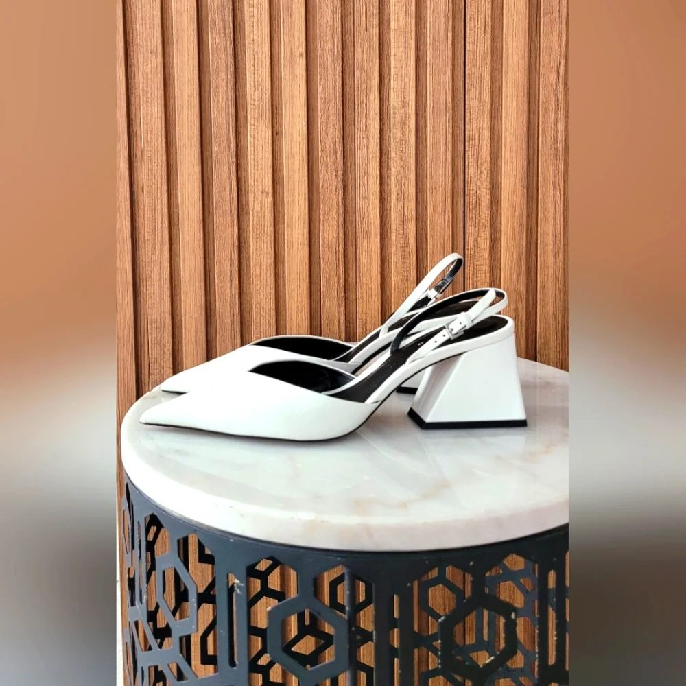 Zara White Slingback Heels - Picture 2 of 9
